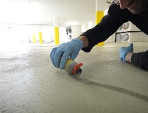 Betonkosmetik Risskaschierung vergiessen auf Beton-Böden Betonkosmetik Risskaschierung vergiessen