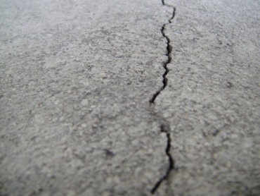 Schadenbilder bei Beton, Sichtbeton und Hartbetonflächen. Schadenbilder bei Beton, Sichtbeton und Hartbetonflächen.